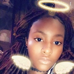 Meet your Posher, Jakena